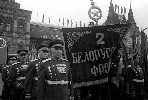 Воины 2 Белорусского фронта на Параде Победы на Красной площади 24 июня 1945 года.
Москва, 24 июня 1945 года.
Сергей Лоскутов / РИА Новости