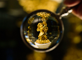 Исторические шедевры «золотой кладовой» (по выставке "Золото – металл богов и царь металлов") 