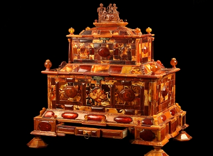 Выставка «Сокровища императорских резиденций. Царское Село» Выставка «Сокровища императорских резиденций. Царское Село»