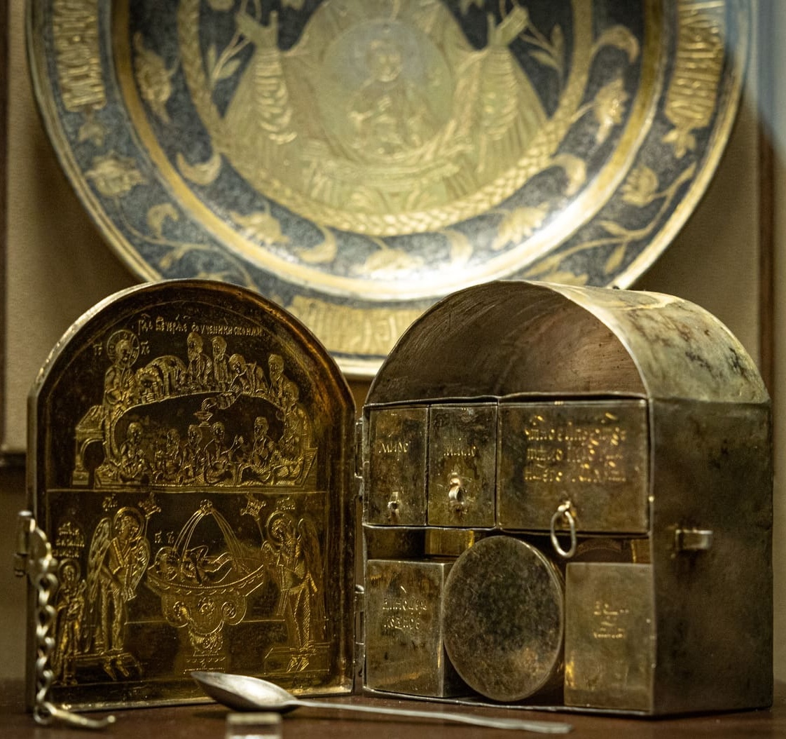 Обзорные экскурсии по выставке «Посольских дел оберегатель». К 400-летию со дня рождения А. С. Матвеева »