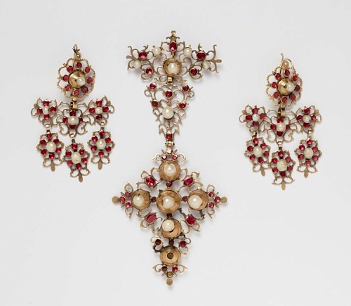 Лекция «Низаные серьги в традиционной культуре»